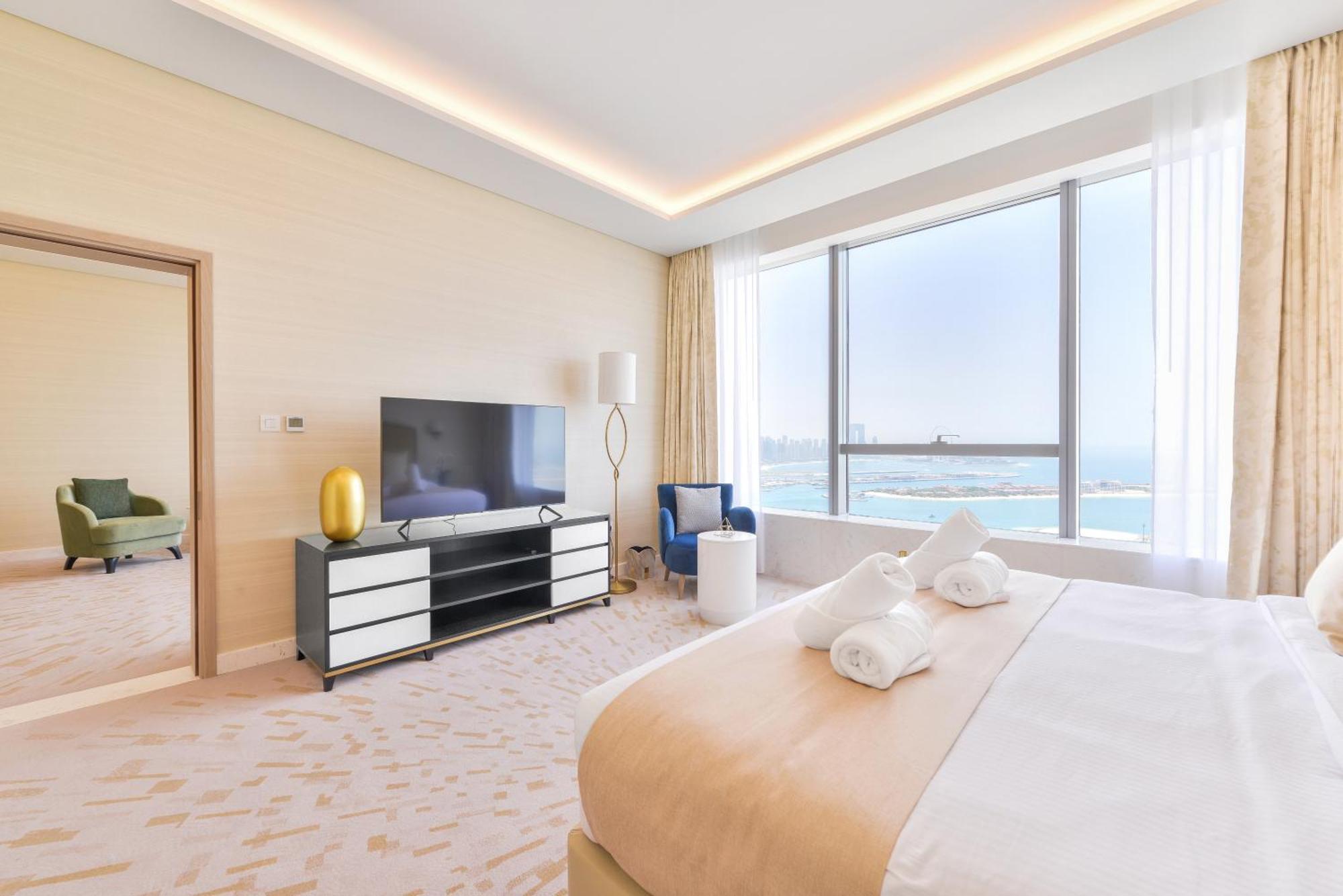 Ultra Luxury Palm Tower With Shared Hotel Facilities Dubai Exterior photo