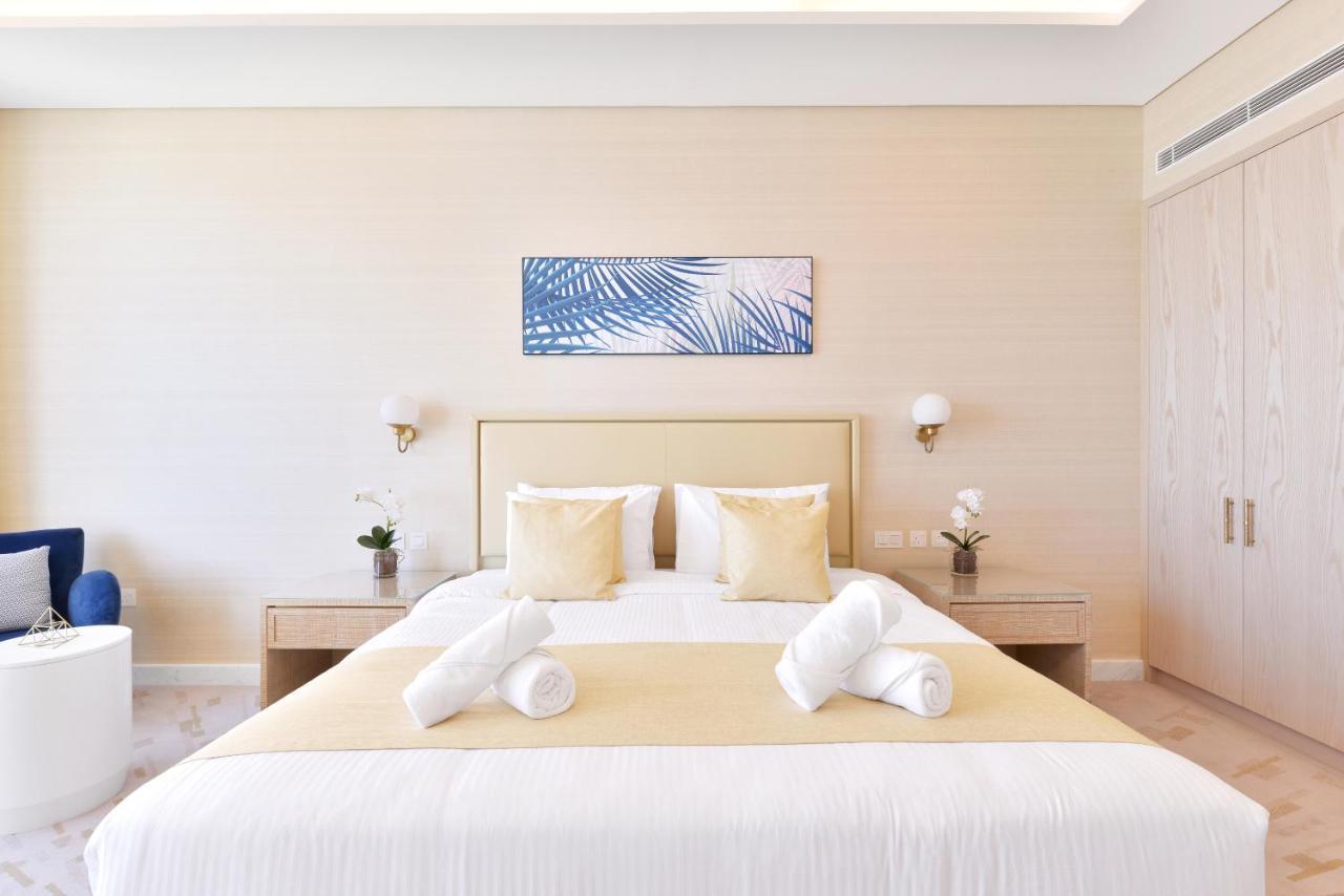 Ultra Luxury Palm Tower With Shared Hotel Facilities Dubai Exterior photo