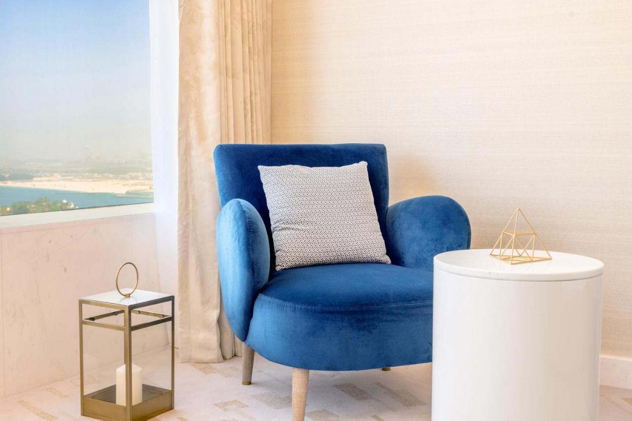 Ultra Luxury Palm Tower With Shared Hotel Facilities Dubai Exterior photo