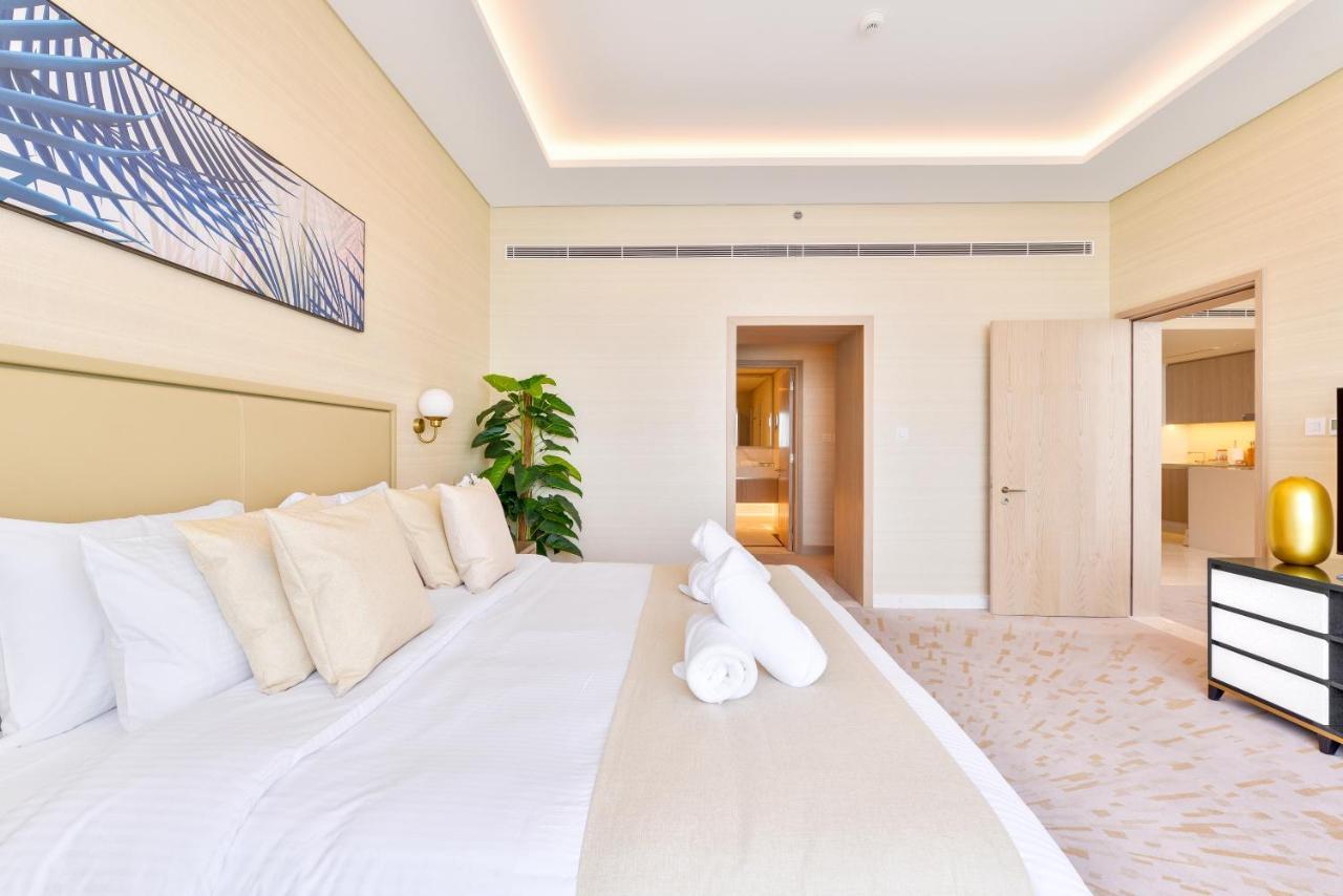 Ultra Luxury Palm Tower With Shared Hotel Facilities Dubai Exterior photo