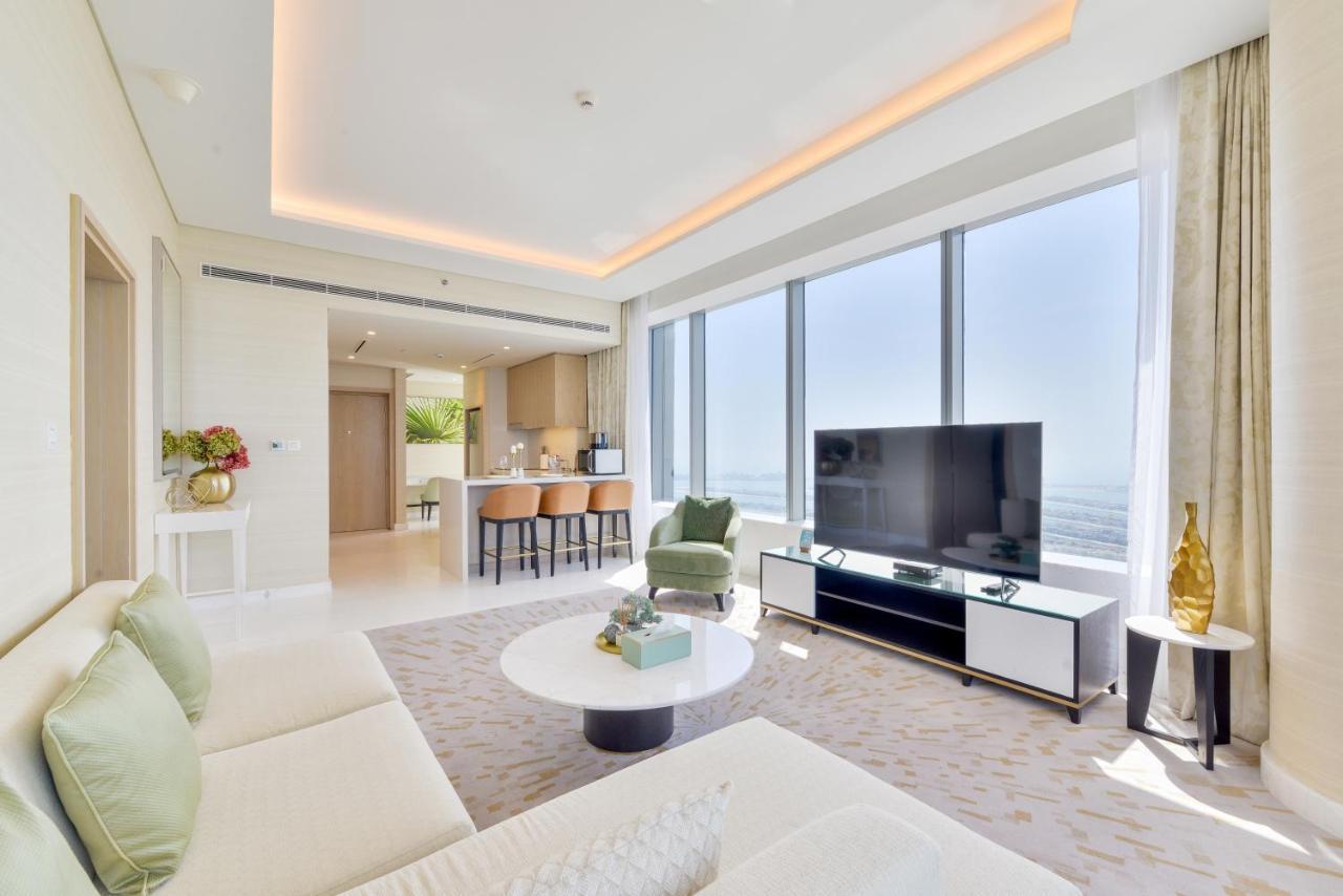 Ultra Luxury Palm Tower With Shared Hotel Facilities Dubai Exterior photo